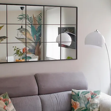 Precioso En Zona Historica Con Garaje Videovigilado * Avilés